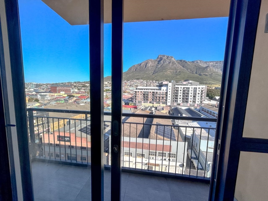 1 Bedroom Property for Sale in Woodstock Western Cape
